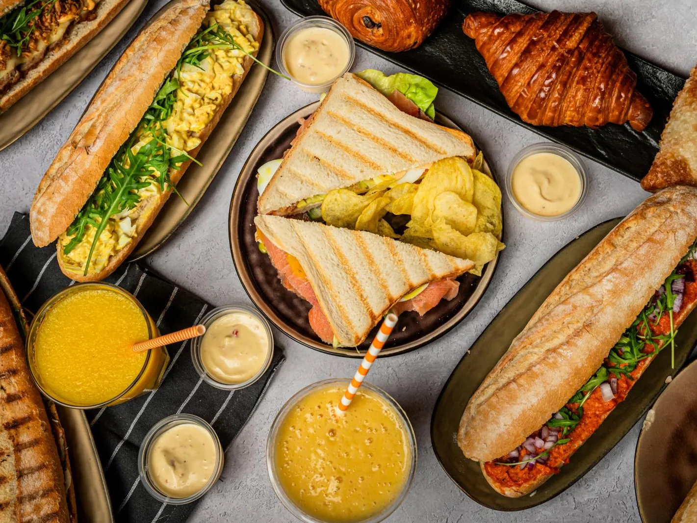 Broodjes, clubsandwiches en smoothies van Frezzo